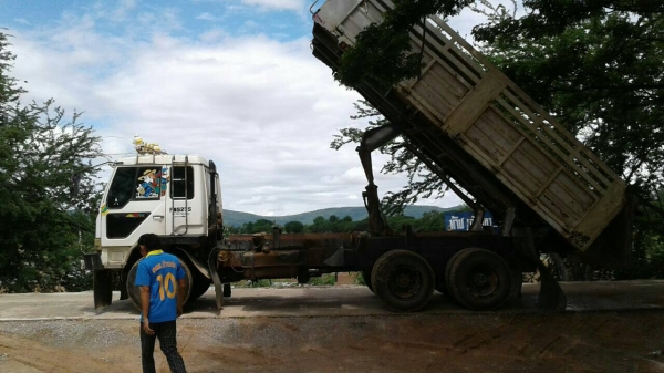 ขาย 10 ล้อดั้ม ไอ้หลง FN527M-TF2689 เครื่องเดิม 6D16 เทอร์โบ 220 แรงม้า เกียร์ 10 สปีด ดั้มสามมิตร เล่มทะเบียนครบพร้อมโอนครับ ขาย 10 ล้อดั้ม ไอ้หลง FN527M-TF2689 เครื่องเดิม 6D16 เทอร์โบ 220 แรงม้า เกียร์ 10 สปีด ดั้มสามมิตร เล่มทะเบียนครบพร้อมโอนครับ