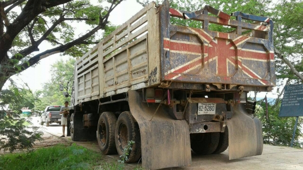 ขาย 10 ล้อดั้ม ไอ้หลง FN527M-TF2689 เครื่องเดิม 6D16 เทอร์โบ 220 แรงม้า เกียร์ 10 สปีด ดั้มสามมิตร เล่มทะเบียนครบพร้อมโอนครับ ขาย 10 ล้อดั้ม ไอ้หลง FN527M-TF2689 เครื่องเดิม 6D16 เทอร์โบ 220 แรงม้า เกียร์ 10 สปีด ดั้มสามมิตร เล่มทะเบียนครบพร้อมโอนครับ