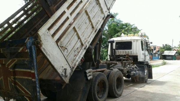 ขาย 10 ล้อดั้ม ไอ้หลง FN527M-TF2689 เครื่องเดิม 6D16 เทอร์โบ 220 แรงม้า เกียร์ 10 สปีด ดั้มสามมิตร เล่มทะเบียนครบพร้อมโอนครับ ขาย 10 ล้อดั้ม ไอ้หลง FN527M-TF2689 เครื่องเดิม 6D16 เทอร์โบ 220 แรงม้า เกียร์ 10 สปีด ดั้มสามมิตร เล่มทะเบียนครบพร้อมโอนครับ