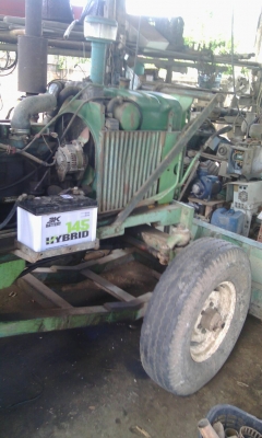 ขอขายรถไถจอนเดียร์ รุ่น2130พร้อมดันหน้า ผาน7 รถพร้อมทำงานราคาต่รองได้ครับ ขอขายรถไถจอนเดียร์ รุ่น2130พร้อมดันหน้า ผาน7 รถพร้อมทำงานราคาต่รองได้ครับ