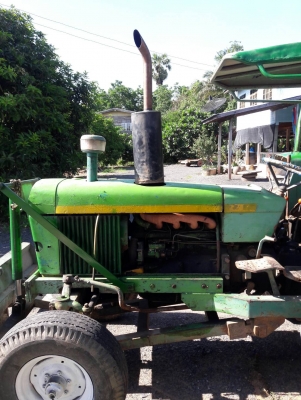 ขอขายรถไถจอนเดียร์ รุ่น2130พร้อมดันหน้า ผาน7 รถพร้อมทำงานราคาต่รองได้ครับ ขอขายรถไถจอนเดียร์ รุ่น2130พร้อมดันหน้า ผาน7 รถพร้อมทำงานราคาต่รองได้ครับ