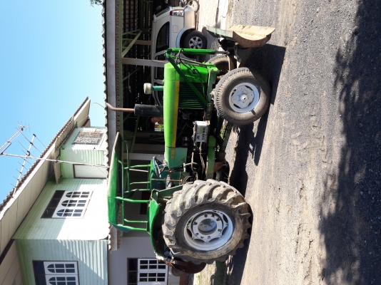 ขอขายรถไถจอนเดียร์ รุ่น2130พร้อมดันหน้า ผาน7 รถพร้อมทำงานราคาต่รองได้ครับ ขอขายรถไถจอนเดียร์ รุ่น2130พร้อมดันหน้า ผาน7 รถพร้อมทำงานราคาต่รองได้ครับ