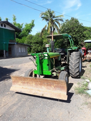 ขอขายรถไถจอนเดียร์ รุ่น2130พร้อมดันหน้า ผาน7 รถพร้อมทำงานราคาต่รองได้ครับ ขอขายรถไถจอนเดียร์ รุ่น2130พร้อมดันหน้า ผาน7 รถพร้อมทำงานราคาต่รองได้ครับ