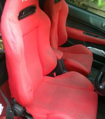 เบาะrecaroและเครื่องเล่นjvc