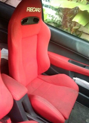 เบาะrecaroและเครื่องเล่นjvc