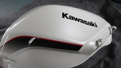 ขาย ถังน้ำมัน Ninja250 สีขาว