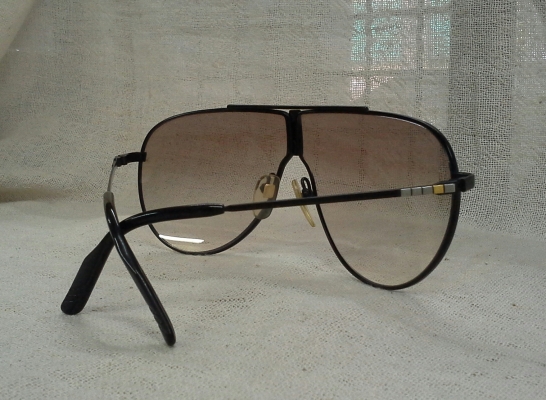 แว่นตากันแดดนักบิน! ซุปเปอร์นางฟ้า! 99.99\% NIKON Giugiaro made in Japan เวรี่บิ๊กไซซ์! แว่นตากันแดดนักบิน! ซุปเปอร์นางฟ้า! 99.99\% NIKON Giugiaro made in Japan เวรี่บิ๊กไซซ์!