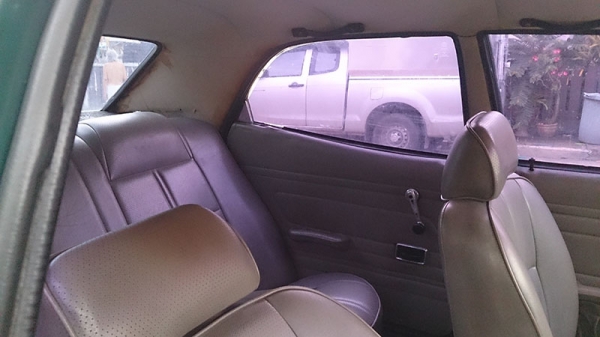 ขายรถเก๋งฟอร์ดรุ่นเก่า 19550 บาท ขายรถเก๋งฟอร์ดรุ่นเก่า 19550 บาท