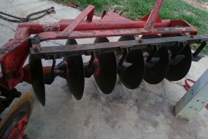 ขายผานรถไถ 6*22. LCS  โครงสวย สีเดิม พร้อมใช้งาน  ใส่กับรถ 30-36 แรง.ขายได้ขายครับ โทรมาสอบถามได้เลยน๊ะครับ 083-9576970 ปฐมพงษ์