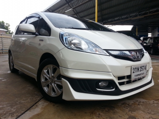 ขายด่วน ! Honda Jazz 1.3 HYBRID ปี 2013