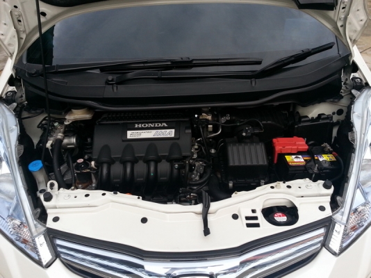 ขายด่วน ! Honda Jazz 1.3 HYBRID ปี 2013