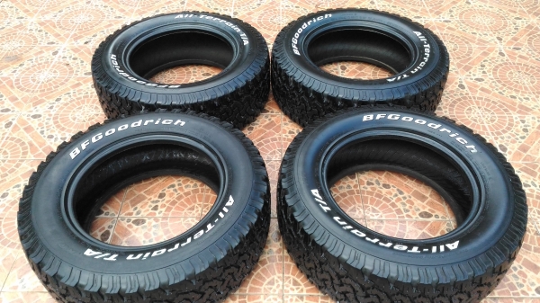 ขายยาง bf 265/65/18 ปี 12 ดอกเต็มๆ