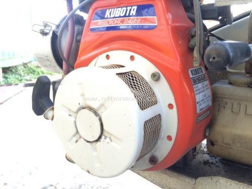 NEW รถเกี่ยวข้าวเดินตาม   KUBOTA   RA30 รหัสสินค้า : 80904237   www.nihonmono.com