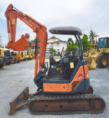 HITACHI ZX30U-2 เก่าญี่ปุ่น สภาพสวย 3,600ชม.พร้อมใช้งาน สนใจติดต่อ 086-303-9797 กู๋อ๋า