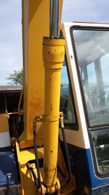 ขายรถขุดเก่าญี่ปุ่น komatsu pc 90-1 รถสวยเดิมทุกอย่าง สนใจติดต่อสอบถาม 092-3309229 อีด