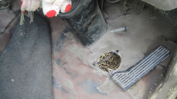 หัว HINO F18 สภาพสวยเดิมๆ ขาหน้า-หลัง กันชน กรองหลังเก๋ง ของครบยกใส่รถได้เลย ราคาถูก