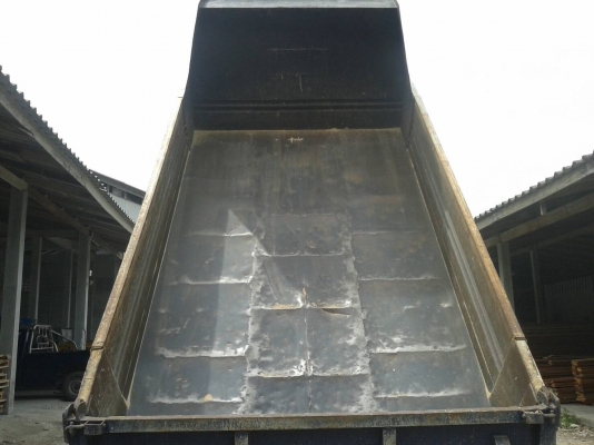 Isuzu 200 แรงม้ายาง9