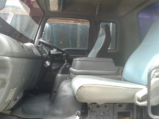 Isuzu 200 แรงม้ายาง9