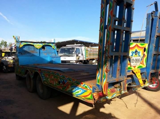 ขายรถเทรลเลอร์ บรรทุกรถเกี่ยวข้าว เครื่อง165แรง สโลกลาง ช่วงล่างใหญ่FUSO มีบันไดไฮดรอลิก สภาพพร้อมใช้งาน เอกสารถูกต้อง เล่มทะเบียนพร้อมโอน ราคา350,000 สนใจโทร 090-8588220คุณนะ 093-3258446คุณบิว หรือเข้าดูสินค้าอื่นๆได้ที่ www.narong2truck.com หรือ www.tru