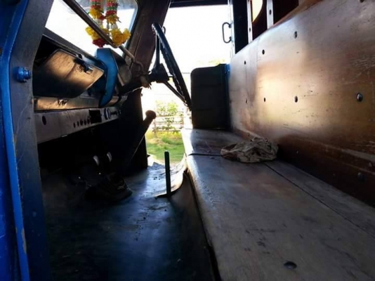 ขายรถเทรลเลอร์ บรรทุกรถเกี่ยวข้าว เครื่อง165แรง สโลกลาง ช่วงล่างใหญ่FUSO มีบันไดไฮดรอลิก สภาพพร้อมใช้งาน เอกสารถูกต้อง เล่มทะเบียนพร้อมโอน ราคา350,000 สนใจโทร 090-8588220คุณนะ 093-3258446คุณบิว หรือเข้าดูสินค้าอื่นๆได้ที่ www.narong2truck.com หรือ www.tru