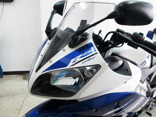 (โอนฟรี) ขาย Yamaha R15 รถปี 2015 ไมล์แท้ 5312 กม สภาพสวยเดิมๆ แรงด้วยขุมกำลัง 150CC บิดติดมือ  สีขาว น้ำเงิน