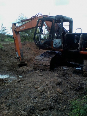 ขายรถแบคโค HITACHI EX200-2 ขายตามสภาพ ช่วงล่างดี เอวดี บูมอามดี ราคา290,000 สนใจโทร 090-8588220คุณนะ 093-3258446คุณบิว หรือเข้าดูสินค้าอื่นๆได้ที่ www.narong2truck.com หรือ www.truck.in.th/498 หรือเพจFacebook ณรงค์ ซื้อขายรถมือสอง (เว็บไซต์ส่วนตัว) หรือFa