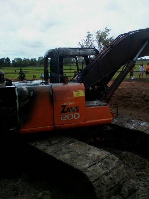 ขายรถแบคโค HITACHI EX200-2 ขายตามสภาพ ช่วงล่างดี เอวดี บูมอามดี ราคา290,000 สนใจโทร 090-8588220คุณนะ 093-3258446คุณบิว หรือเข้าดูสินค้าอื่นๆได้ที่ www.narong2truck.com หรือ www.truck.in.th/498 หรือเพจFacebook ณรงค์ ซื้อขายรถมือสอง (เว็บไซต์ส่วนตัว) หรือFa