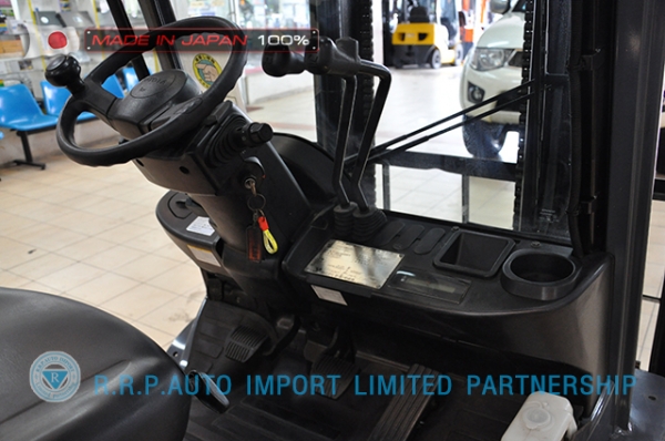 ขายรถโฟล์คลิฟท์มือสอง TOYOTA รุ่น  8FD25-10278 ราคา 425,000 บาท นำเข้าจากประเทศญี่ปุ่น 100\% ไม่เคยใช้งานในไทย