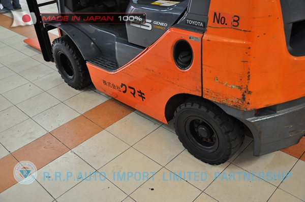 ขายรถโฟล์คลิฟท์มือสอง TOYOTA รุ่น  8FD25-10278 ราคา 425,000 บาท นำเข้าจากประเทศญี่ปุ่น 100\% ไม่เคยใช้งานในไทย