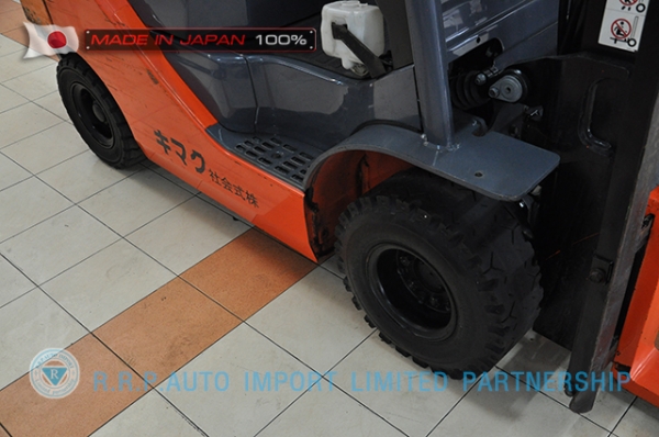 ขายรถโฟล์คลิฟท์มือสอง TOYOTA รุ่น  8FD25-10278 ราคา 425,000 บาท นำเข้าจากประเทศญี่ปุ่น 100\% ไม่เคยใช้งานในไทย