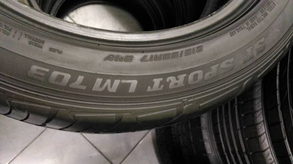 Dunlop LM703 215/55-17 Dunlop LM704 215/55-17 Dunlop LM703 215/55-17 Dunlop LM704 215/55-17