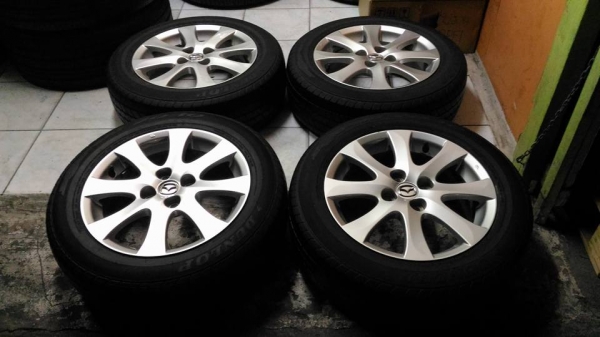 Max Mazda2 ขอบ15