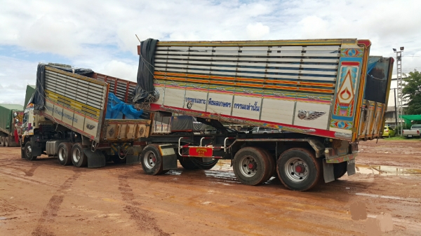 ขายรถ24 ล้อ แม่-ลูก กระบะเนียมคอกเกษตรดั้ม อู่.พรชัย HINO 320 ปี.47-49 รถสวย ราคา.2250000 สนใจรีบจองด่วน