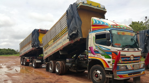 ขายรถ24 ล้อ แม่-ลูก กระบะเนียมคอกเกษตรดั้ม อู่.พรชัย HINO 320 ปี.47-49 รถสวย ราคา.2250000 สนใจรีบจองด่วน