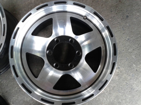 ขอบ16นิ้ว6รู กว้าง8นิ้ว ใหม่ๆ สวยๆ 4 ล้อ ราคา 7800 บาท ขอบ16นิ้ว6รู กว้าง8นิ้ว ใหม่ๆ สวยๆ 4 ล้อ ราคา 7800 บาท