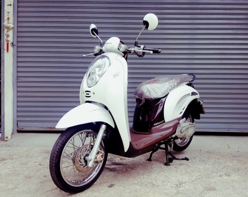 ขออนุญาติขาย HONDA SCOOPY-I 110 CC สีขาวมุกสวยมาก
