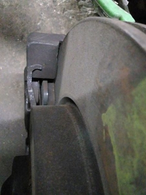 ดุมล้อBMW 318Ie36ซ้าย. จานหนาผ้าเบรคเต็ม มีอันเดียว ฿1,000อยู่ดอนเมือง TEL0890671028 IDline0890671028