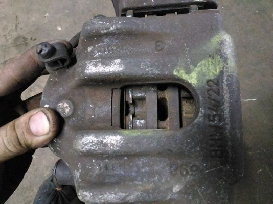 ดุมล้อBMW 318Ie36ซ้าย. จานหนาผ้าเบรคเต็ม มีอันเดียว ฿1,000อยู่ดอนเมือง TEL0890671028 IDline0890671028