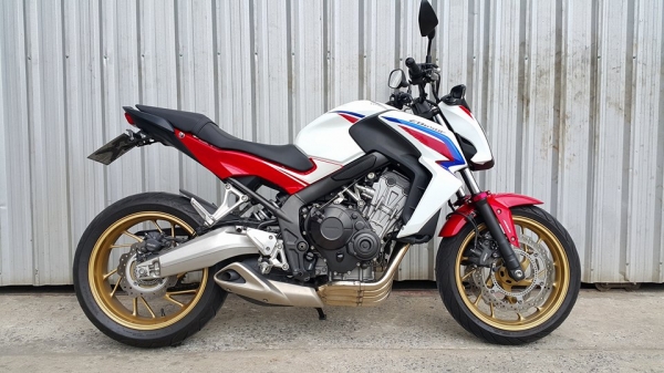 CB650F 2014 สภาพป้ายแดง สวยกริ๊บพร้อมใช้ไม่แพง ต่อรองได้อีกครับบ