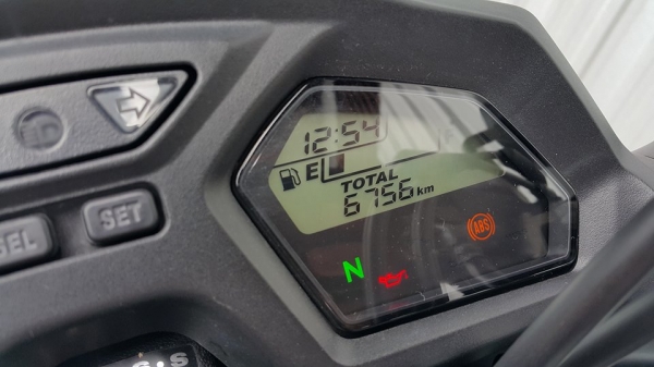 CB650F 2014 สภาพป้ายแดง สวยกริ๊บพร้อมใช้ไม่แพง ต่อรองได้อีกครับบ