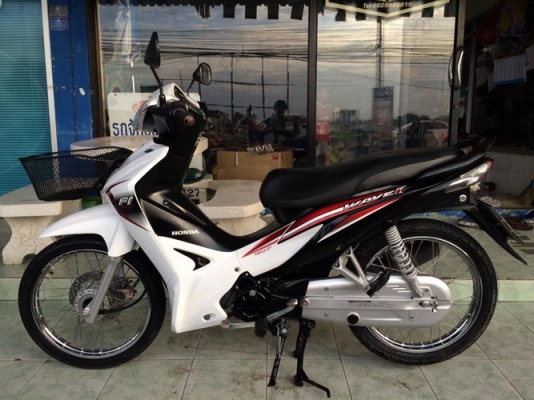 Honda Wave 110i Fi ตัวใหม่ รถปี58 สีขาว-ดำ สวยๆหัวฉีดประหยัดน้ำมัน