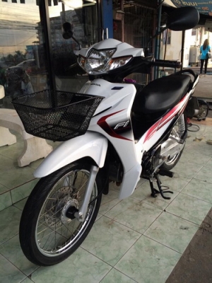 Honda Wave 110i Fi ตัวใหม่ รถปี58 สีขาว-ดำ สวยๆหัวฉีดประหยัดน้ำมัน