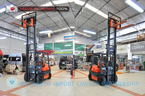 ขายรถโฟล์คลิฟท์มือสอง TOYOTA รุ่น 6FD25-10907 ราคา 385,000 บาท นำเข้าจากประเทศญี่ปุ่น 100\% ไม่เคยใช้งานในไทย