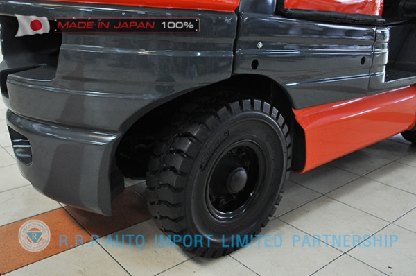 ขายรถโฟล์คลิฟท์มือสอง TOYOTA รุ่น 6FD25-10907 ราคา 385,000 บาท นำเข้าจากประเทศญี่ปุ่น 100\% ไม่เคยใช้งานในไทย