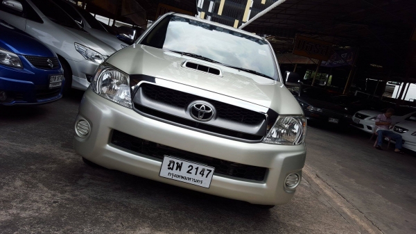 TOYOTA HILUX VIGO, 2.5 E DBL CAB ปี10MT