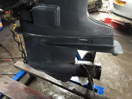 เครื่องเรือ yamaha 150 แรงสองจังหวะ ทดลองติดเครื่องแล้วคะ