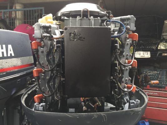 เครื่องเรือ yamaha 150 แรงสองจังหวะ ทดลองติดเครื่องแล้วคะ