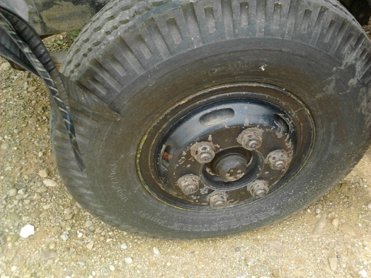 รถฮีโน่ 6 ล้อ รั่ว ( ไม่ดั้ม ) KM779  117 แรงม้า.  ปี 33.     สนใจติดต่อ  081 - 6079515