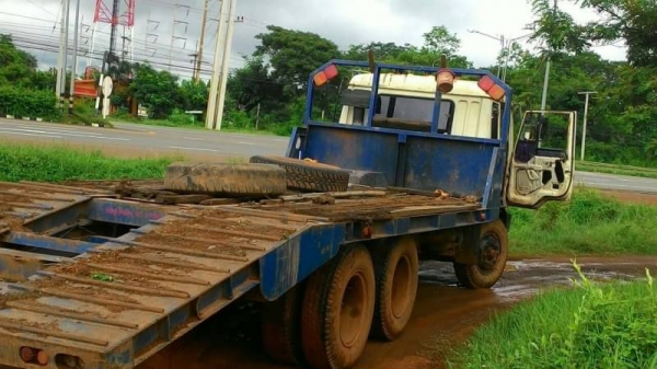 ขาย 425,000  HINO KT 725/ 2 เพลาเครื่อง HO7D 195 แรง ใส่หัว MITSUBISHI แจ้งลงเล่มแล้ว เครื่องดีคัชชีสวย เอกสารเล่มทะเบียน 090-772-3710 090-772-3708