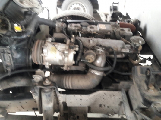 รถอีซูซุ 6 ล้อ ตู้แห้ง  NKR 100 แรงม้า. ปี 47.    สนใจติดต่อ  081 - 6079515